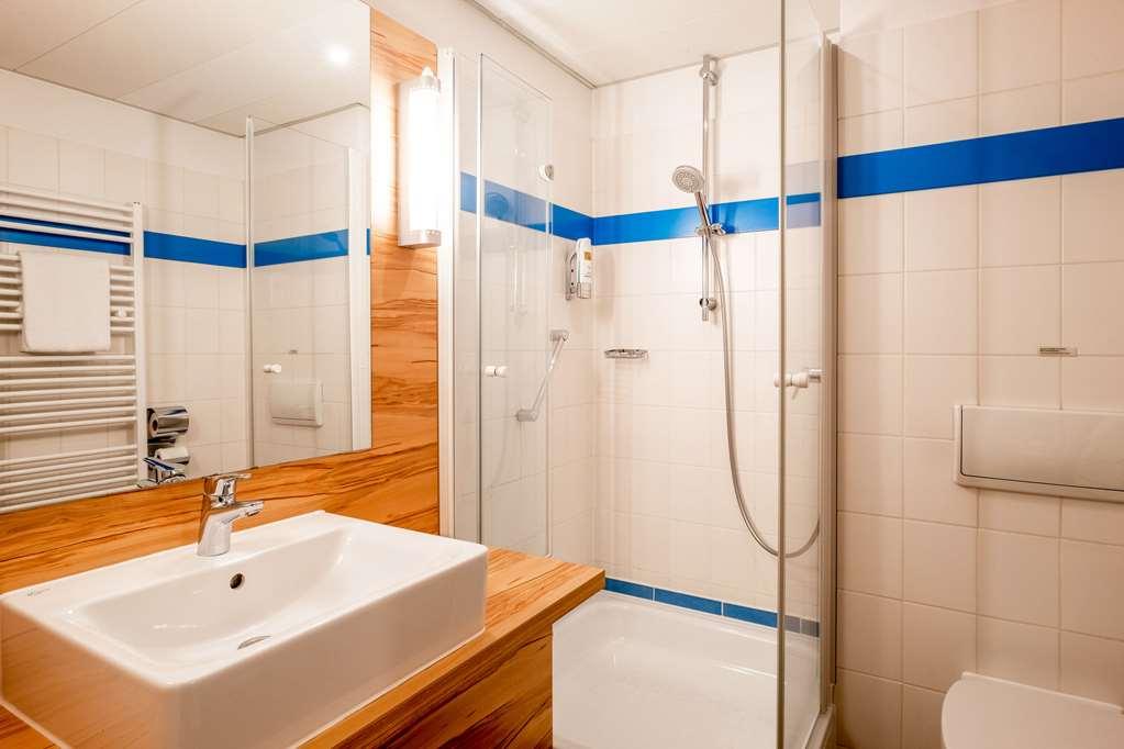 Quality Hotel, Star Inn Premium BRE Room photo