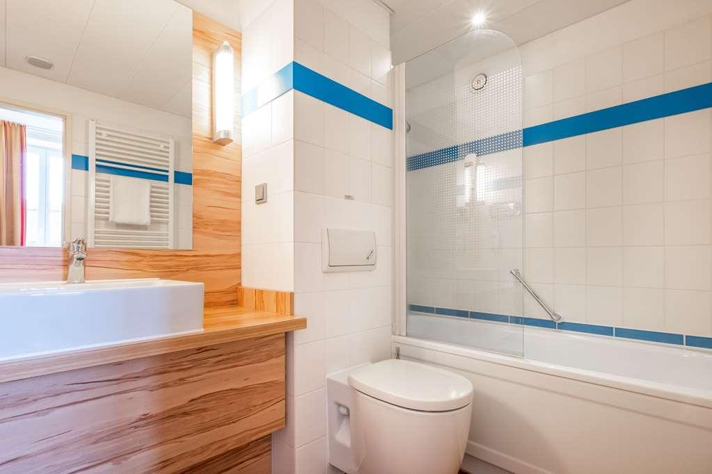 Quality Hotel, Star Inn Premium BRE Room photo